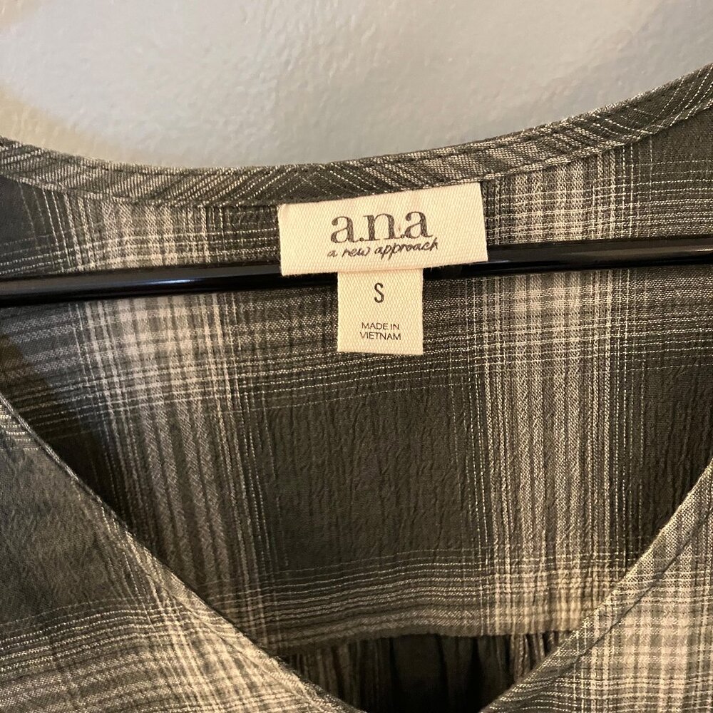 NWT ANA Plaid V-Neck Long Sleeve Green Blouse Small - Picture 2 of 7